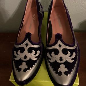 Mosquitos designer leather shoe. Purple/silver. Size 8.5- run small. Brand new
